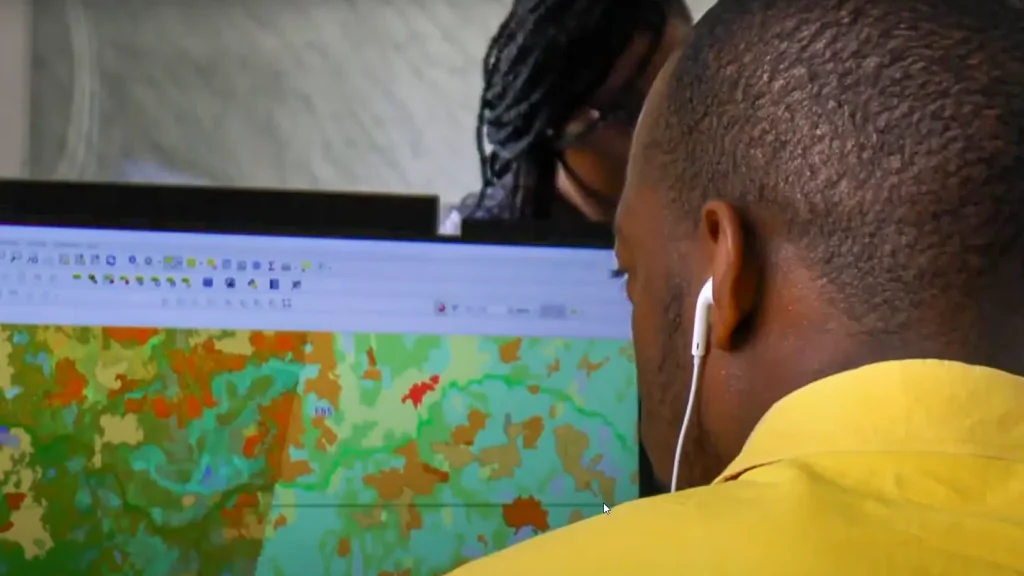 GUINEE.ZAEG.2022-06-28 17_57_19-Greenshot_extraitfilm2.recadrage